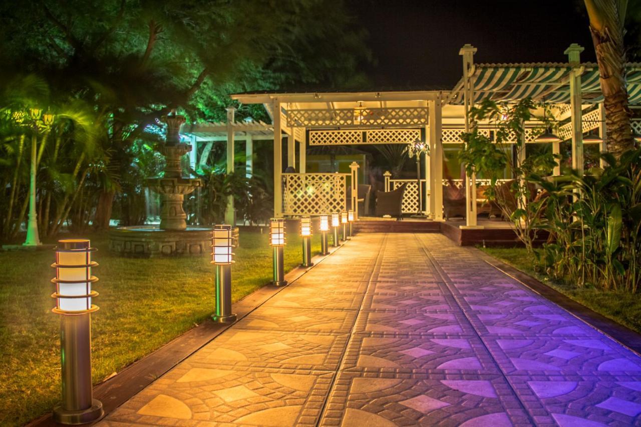 Hotel Casa Amarilla ปุนตาชาเม ภายนอก รูปภาพ