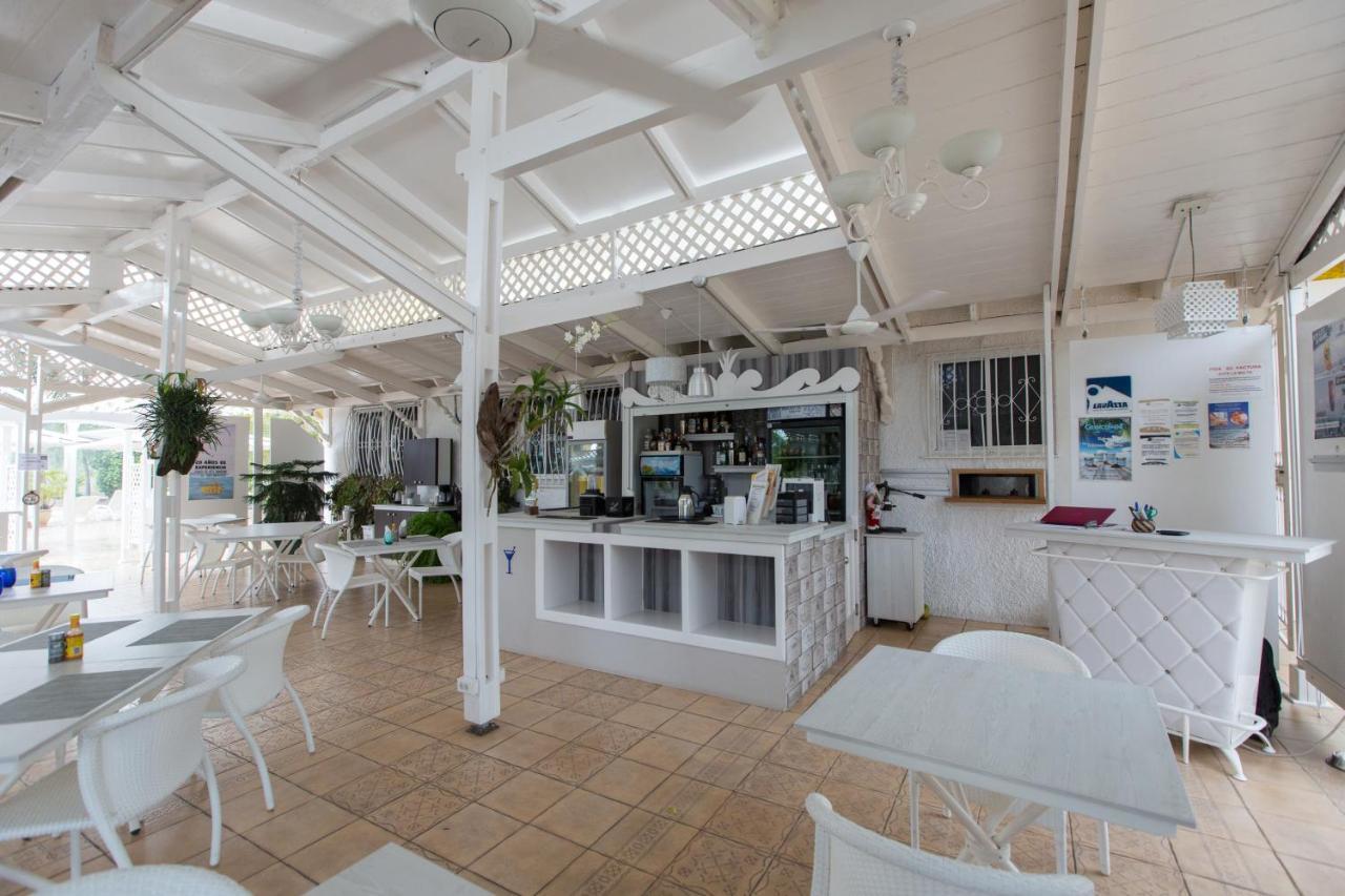 Hotel Casa Amarilla ปุนตาชาเม ภายนอก รูปภาพ